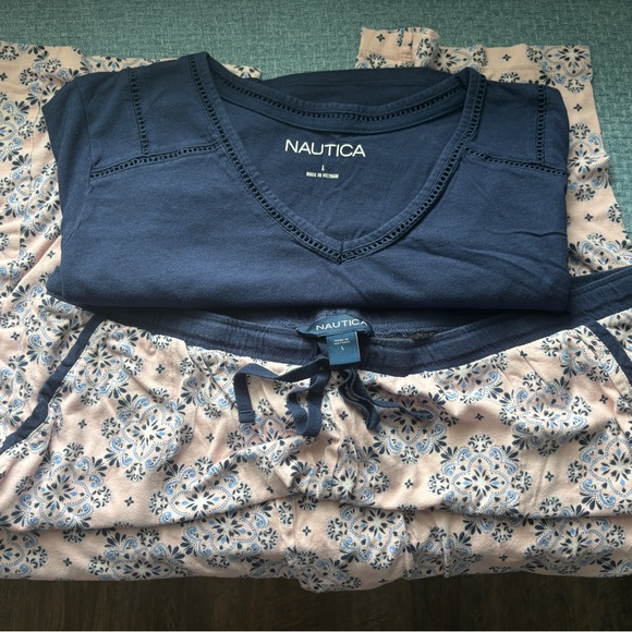 Nautica Navy Blue & Pink Pajamas - washed but never worn - - Picture 1 of 3